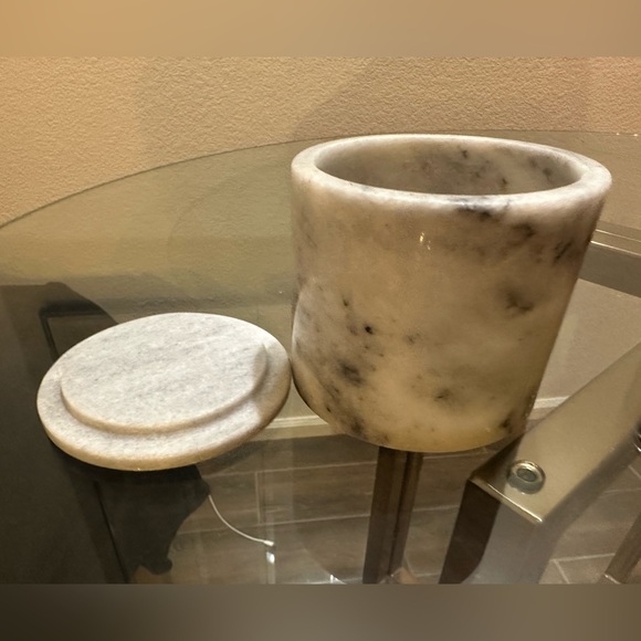 Marble Storage Container - Picture 5 of 7